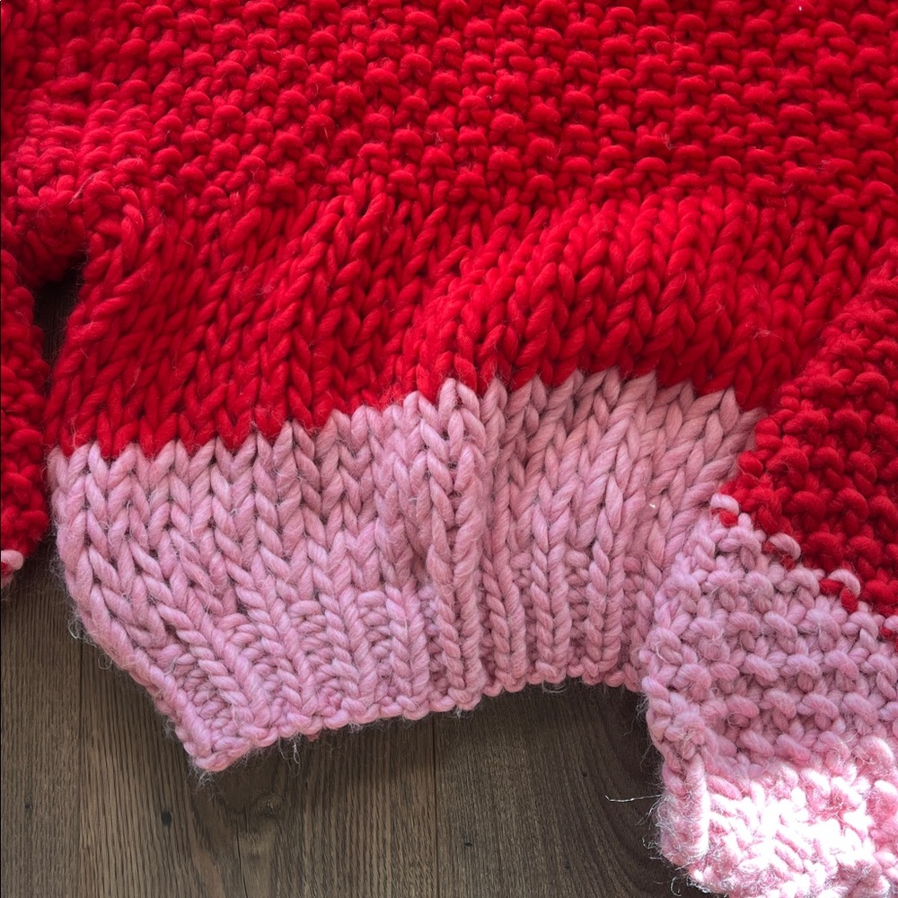 🌸Closet Clean Out🌸 Bubble Sleeve Handmade Sweater - Picture 2 of 4